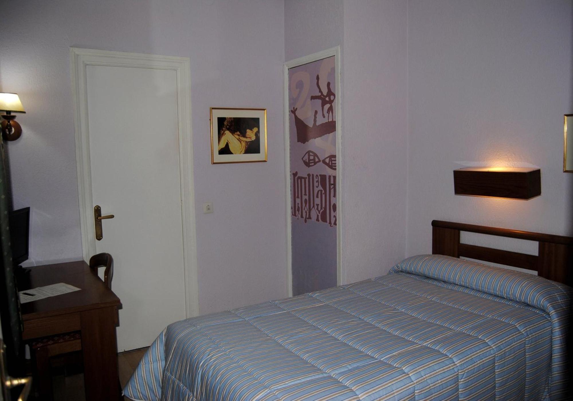 Hotel Pedro Torres Куенка Екстер'єр фото