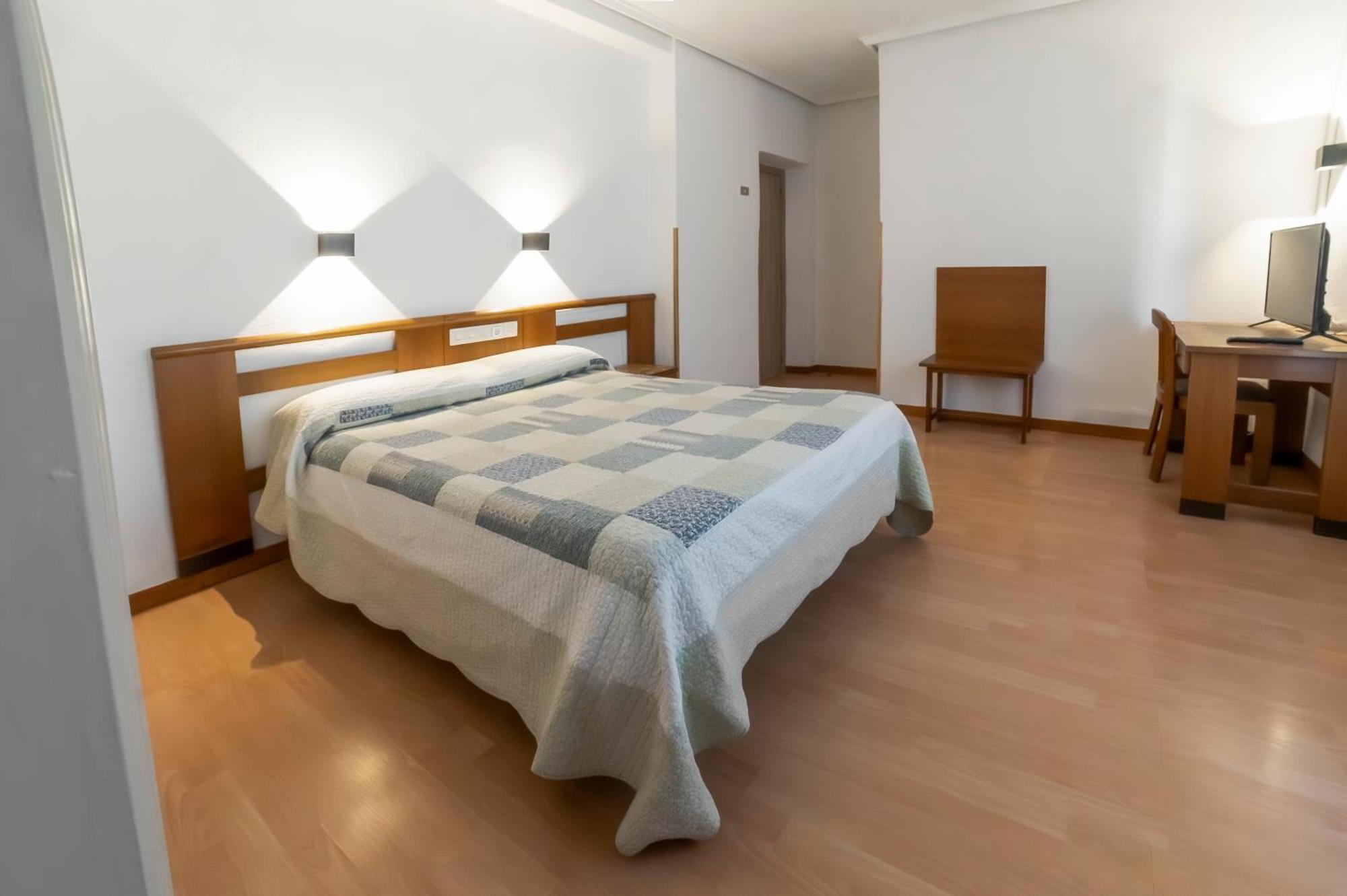 Hotel Pedro Torres Куенка Екстер'єр фото