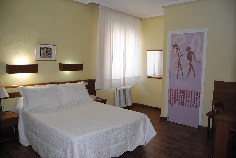 Hotel Pedro Torres Куенка Екстер'єр фото